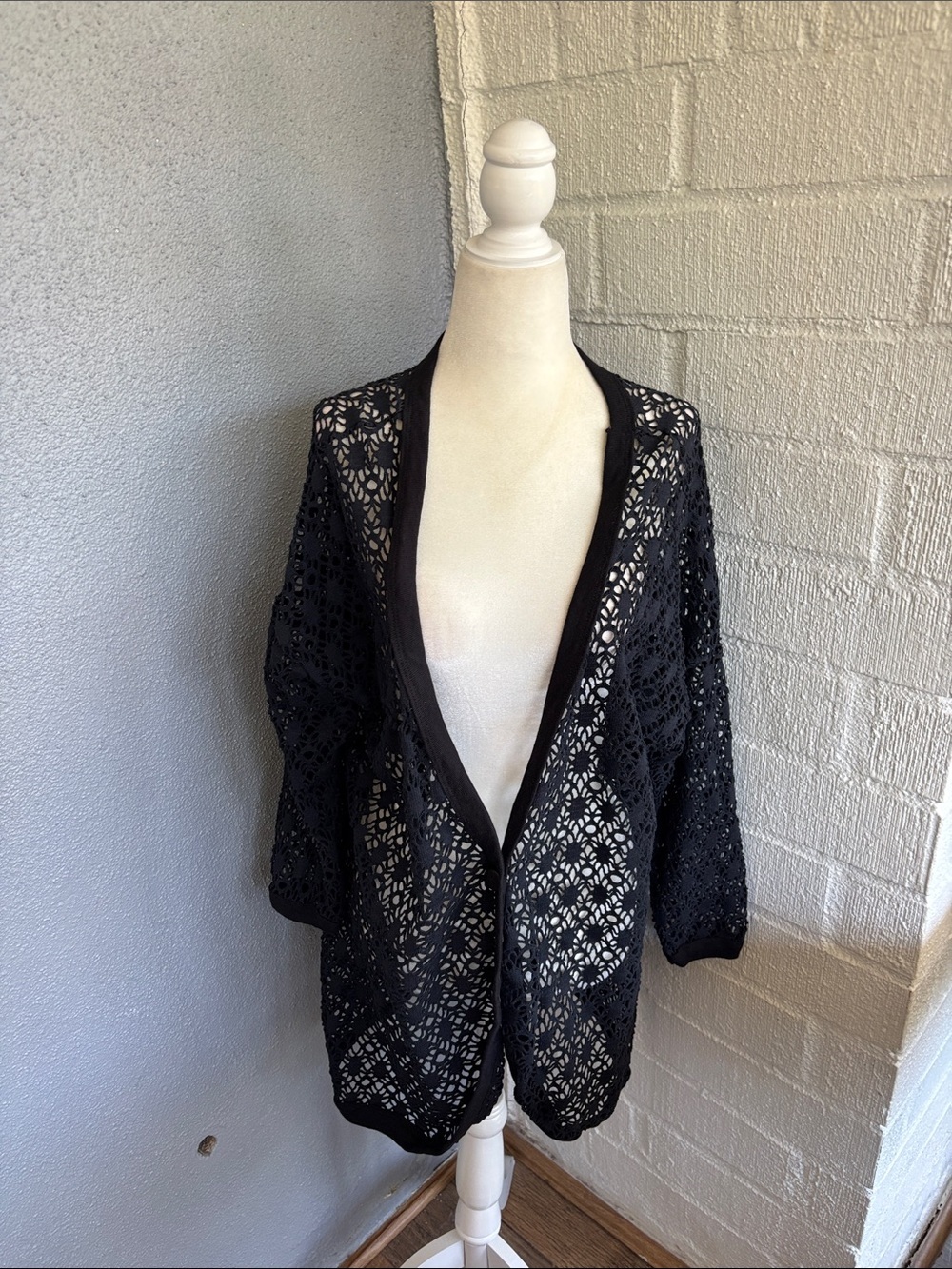 Rue De Turbigo Crochet Vintage Openwork Women's Cardigan Black Sweater OS